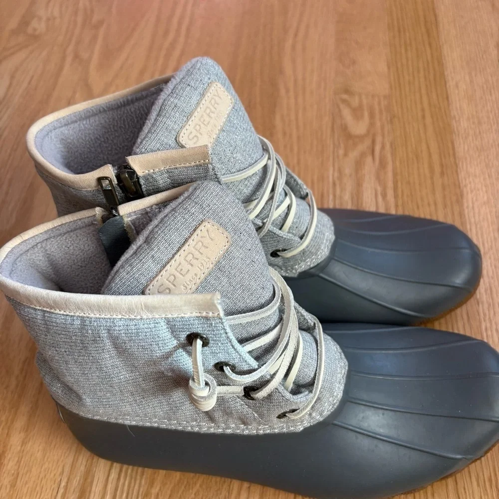 Sperry Women's Gray Winter Boots Waterproof Sz 10 Silver Rubber Rain